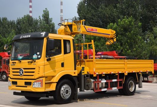 點(diǎn)擊查看詳細(xì)信息<br>標(biāo)題：8噸大運(yùn)隨車吊 閱讀次數(shù)：2390